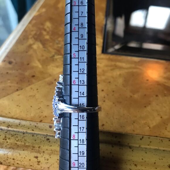 Natural Tanzanite Sterling Silver Bypass Ring Size 7 - Picture 10 of 10